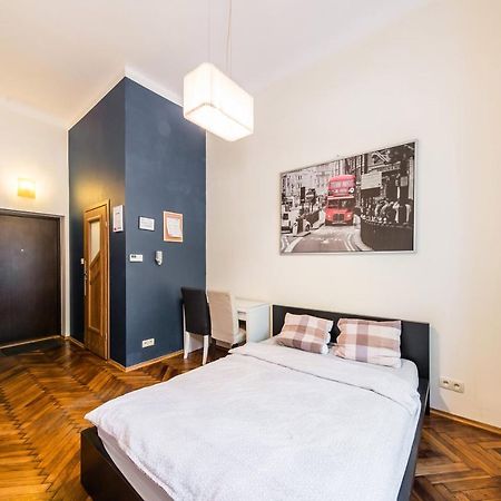 Mrówka Apartamento Cracóvia Exterior foto