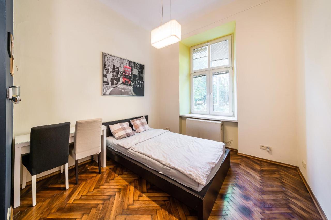 Mrówka Apartamento Cracóvia Exterior foto